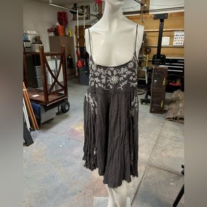 Free People intimately, L, embroidered.